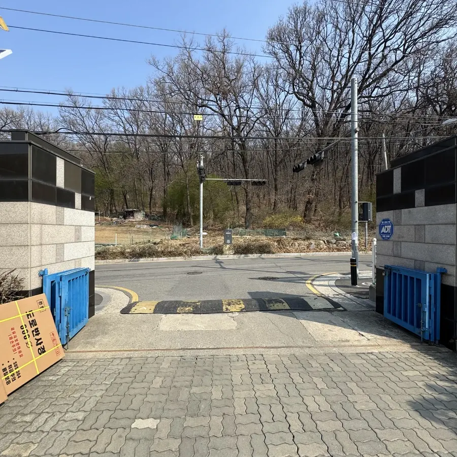 오전동 아파트단지 지하주차장 반사경 교체